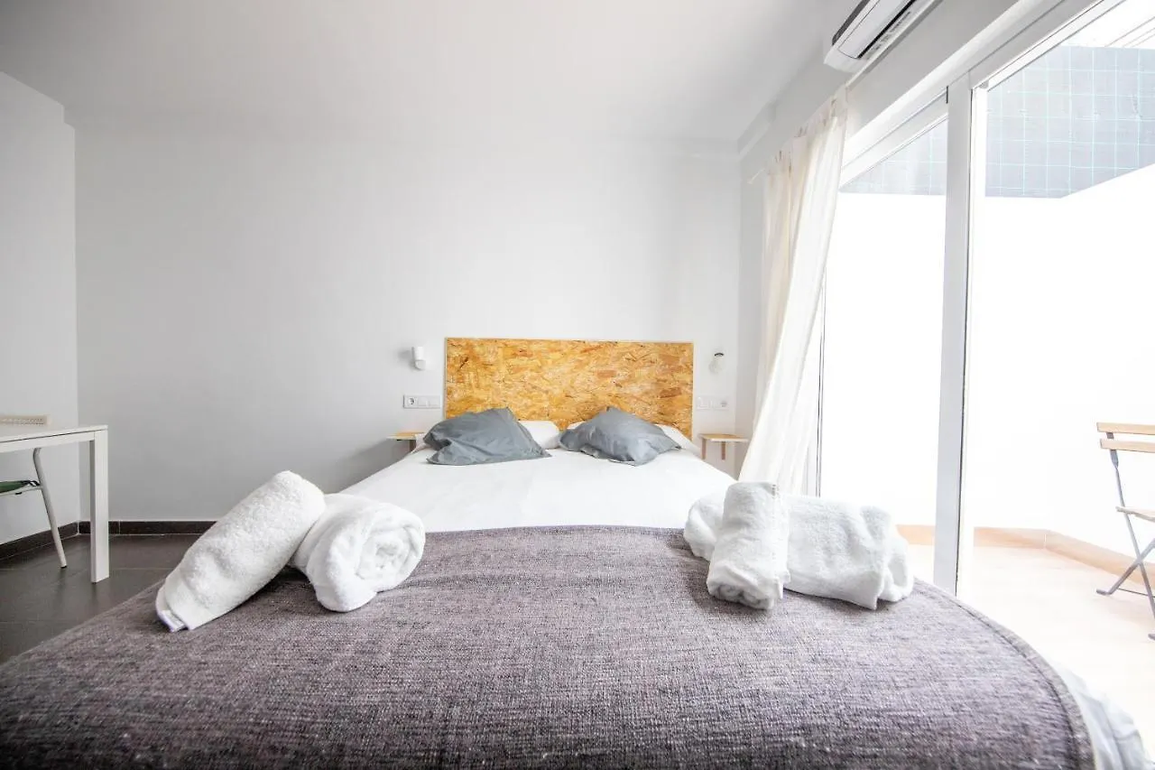 Fun Building Studios By Homeabout Málaga Lejlighed
