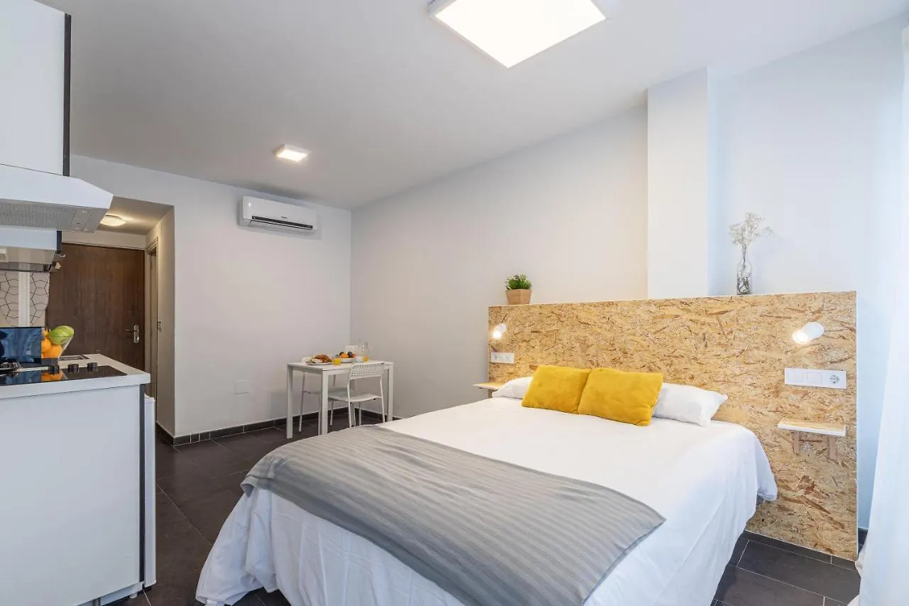 Fun Building Studios By Homeabout Málaga