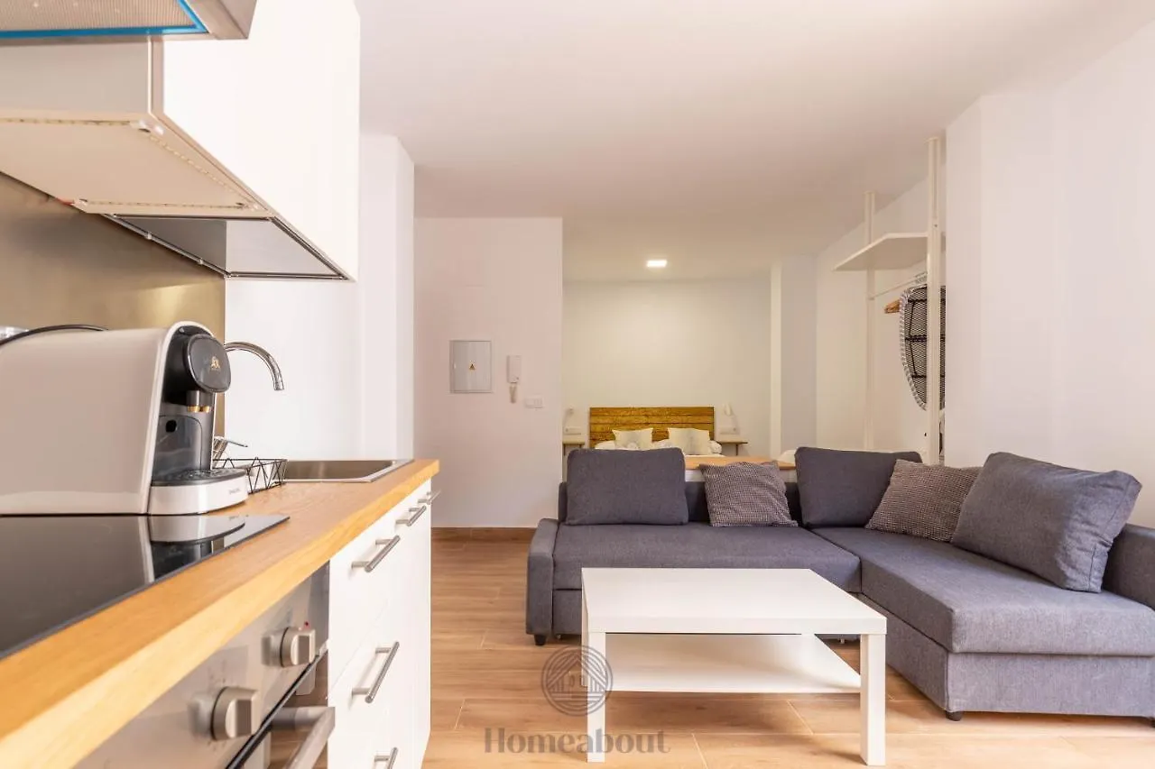Fun Building Studios By Homeabout Málaga Lejlighed