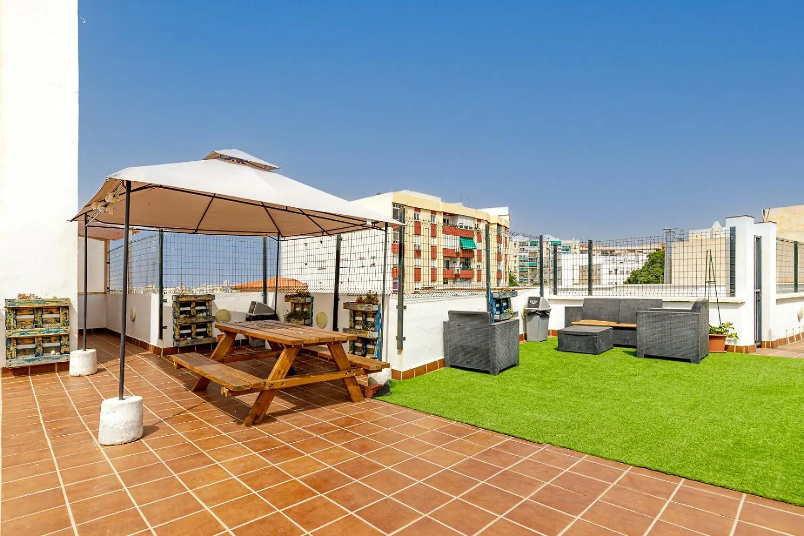 Fun Building Studios By Homeabout Málaga Appartement
